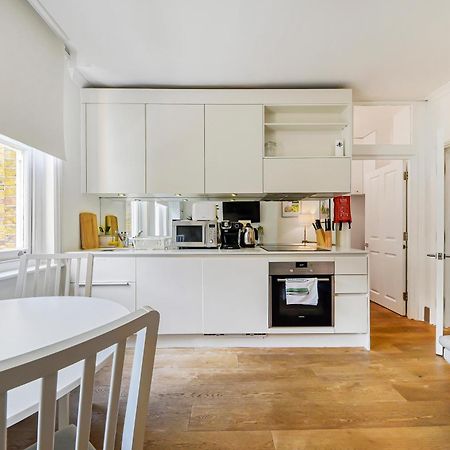 Modern One Bedroom In Fitzrovia, Central London Londres Exterior foto